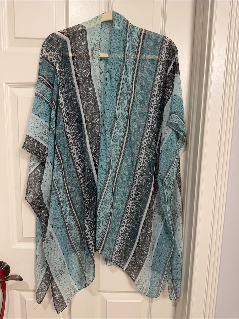 Light Blue and Gray Paisley Sheer throw